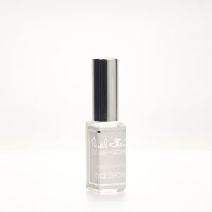 Eine kleine, klare Glasflasche mit silbernem Verschluss, die parfümiertes Badeöl enthält. Auf dem Etikett steht „Badeöl mini 10ml“. Der Hintergrund ist schlicht weiß.